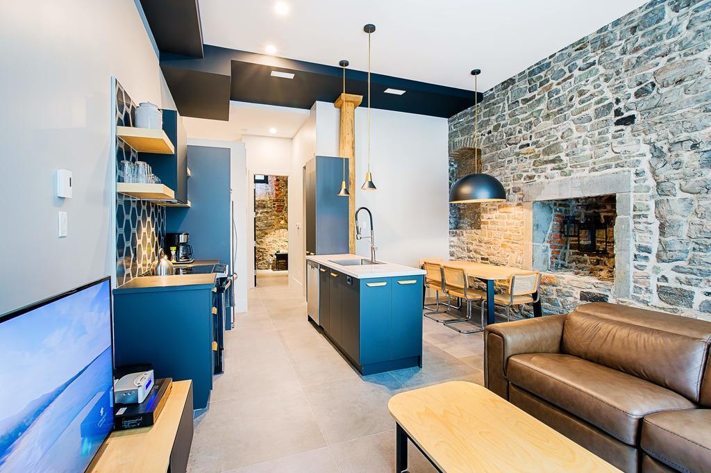 Апартаменты Les Lofts Notre-Dame - Par Les Lofts Vieux-Quebec Экстерьер фото